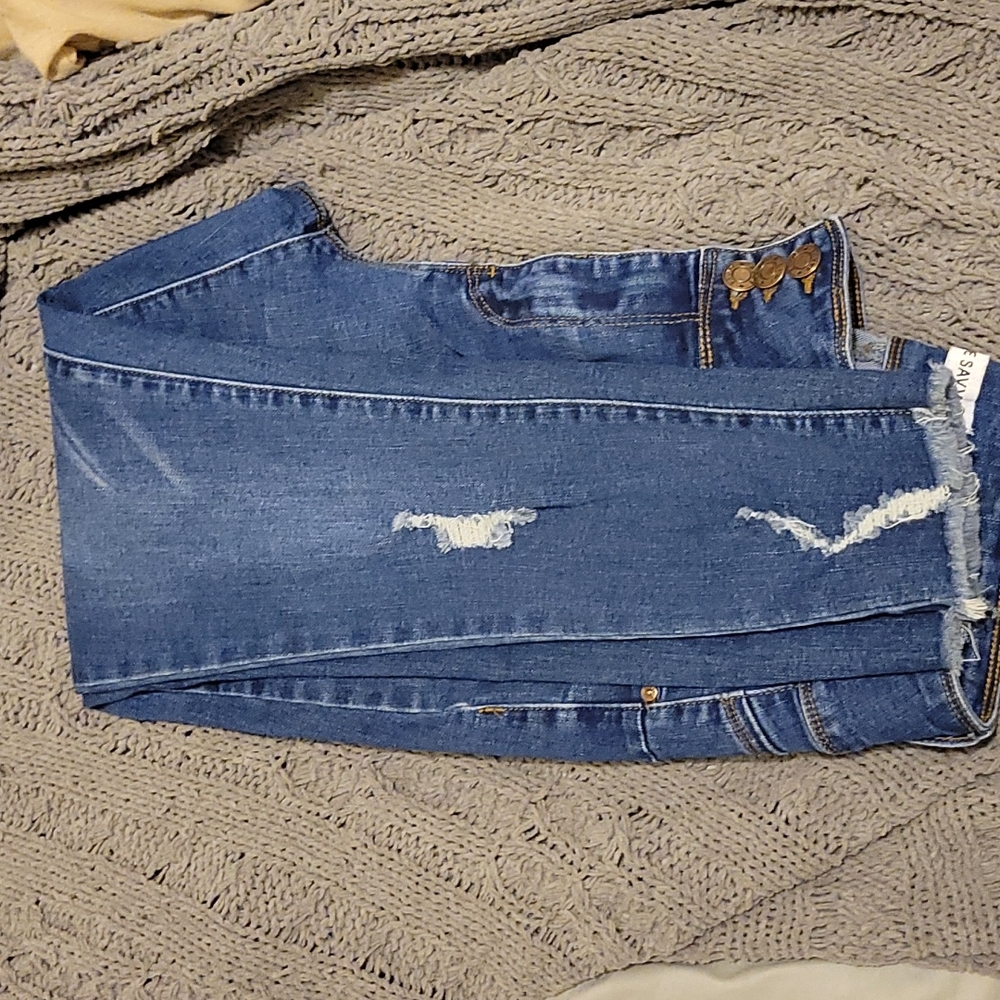 Jeans - Picture 2 of 3